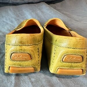 Women’s size 8 Cole Haan loafers green and‎ gorgeous!